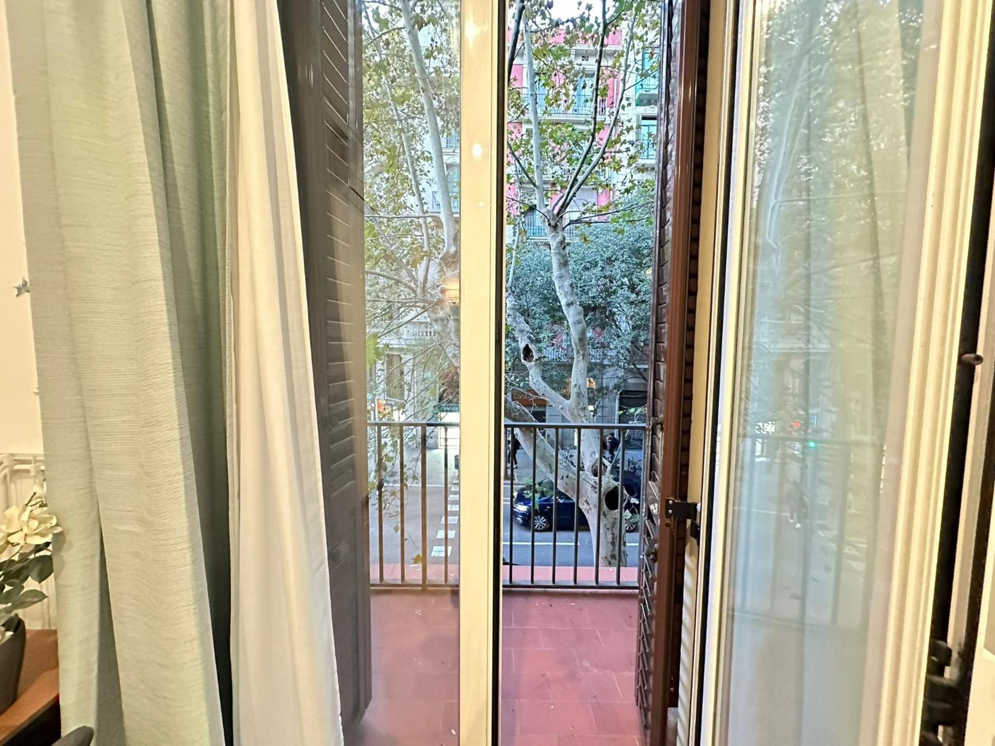 Alojamiento Calabria Барселона Экстерьер фото